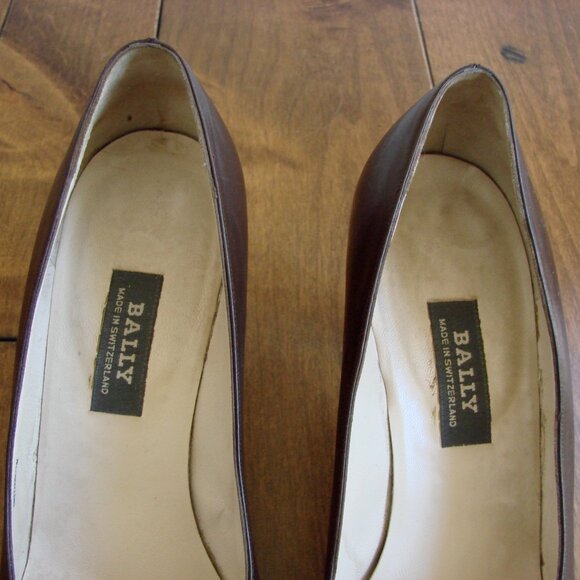 BALLY Brown Leather Pumps Shoes Mid Heel Gold Bow Detail Mosana Office Size 10 M - Picture 10 of 13